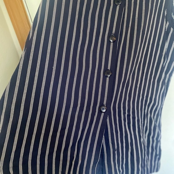 Briggs New York size large button down vest/tunic side slit - Picture 7 of 7